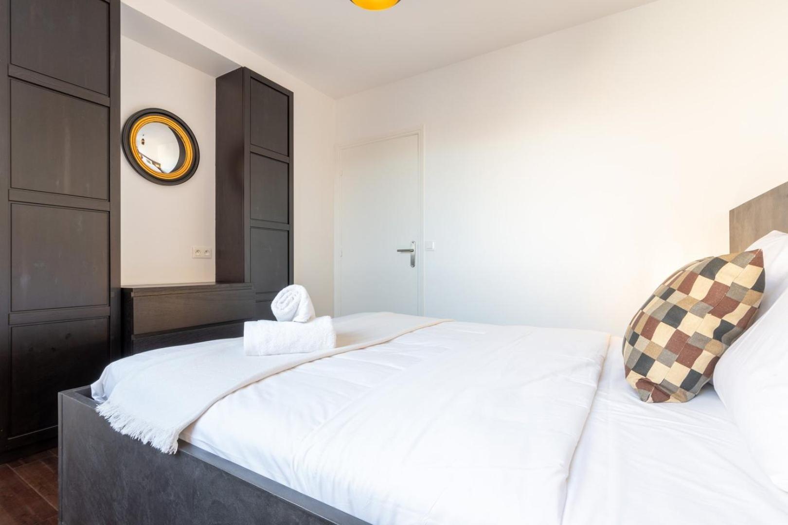 Hypercentre: Apartment Near Station With Parking ليل المظهر الخارجي الصورة