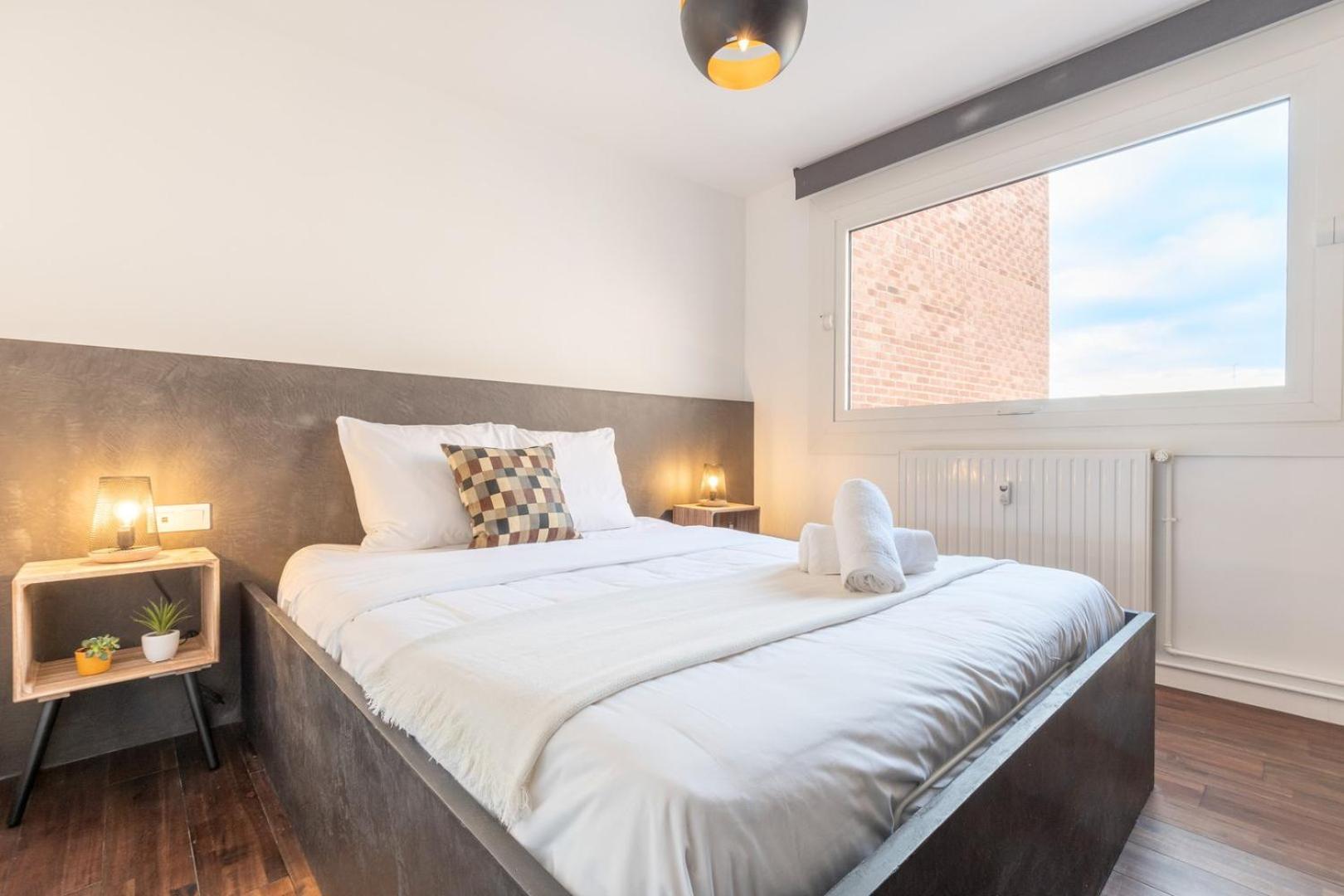 Hypercentre: Apartment Near Station With Parking ليل المظهر الخارجي الصورة