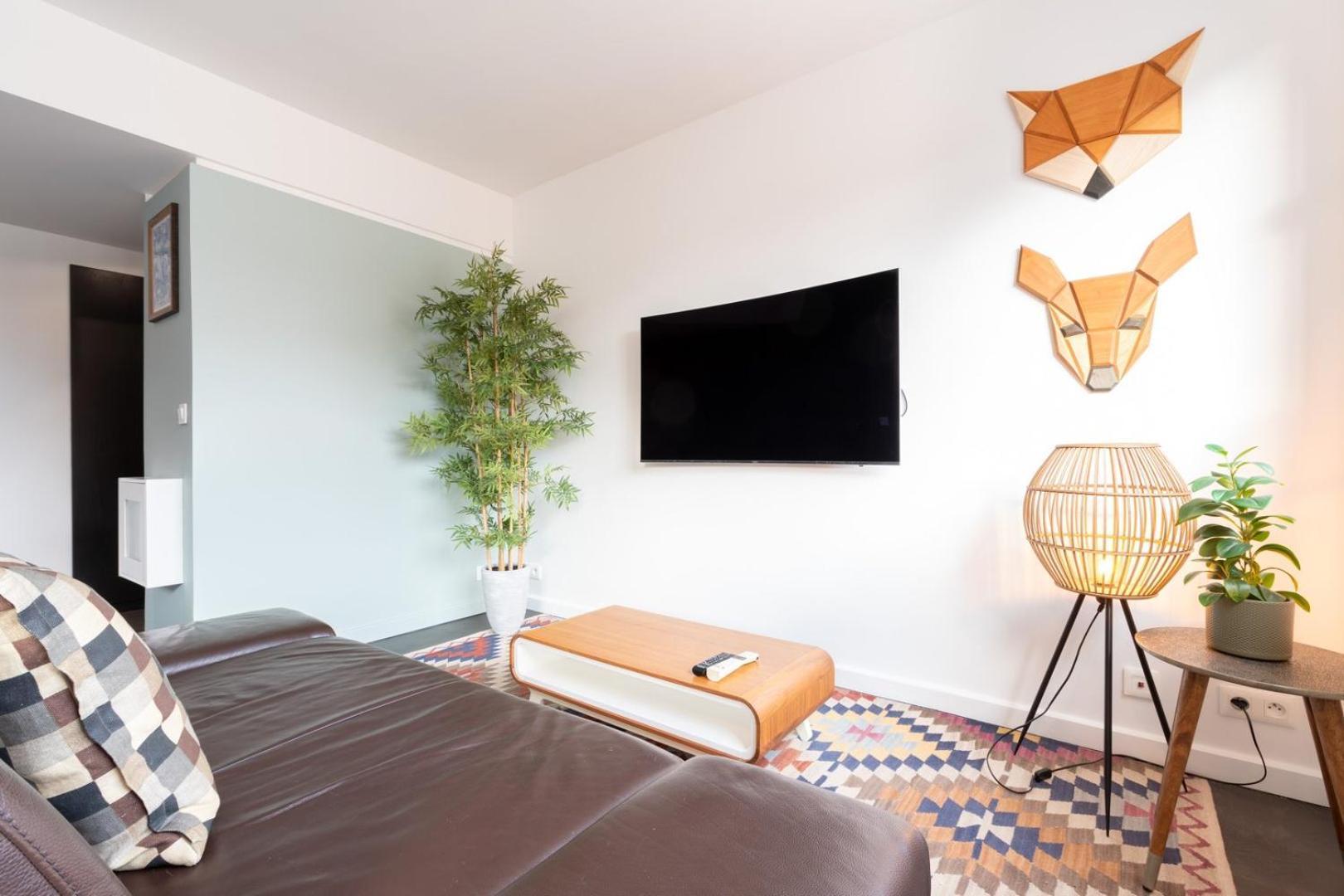 Hypercentre: Apartment Near Station With Parking ليل المظهر الخارجي الصورة